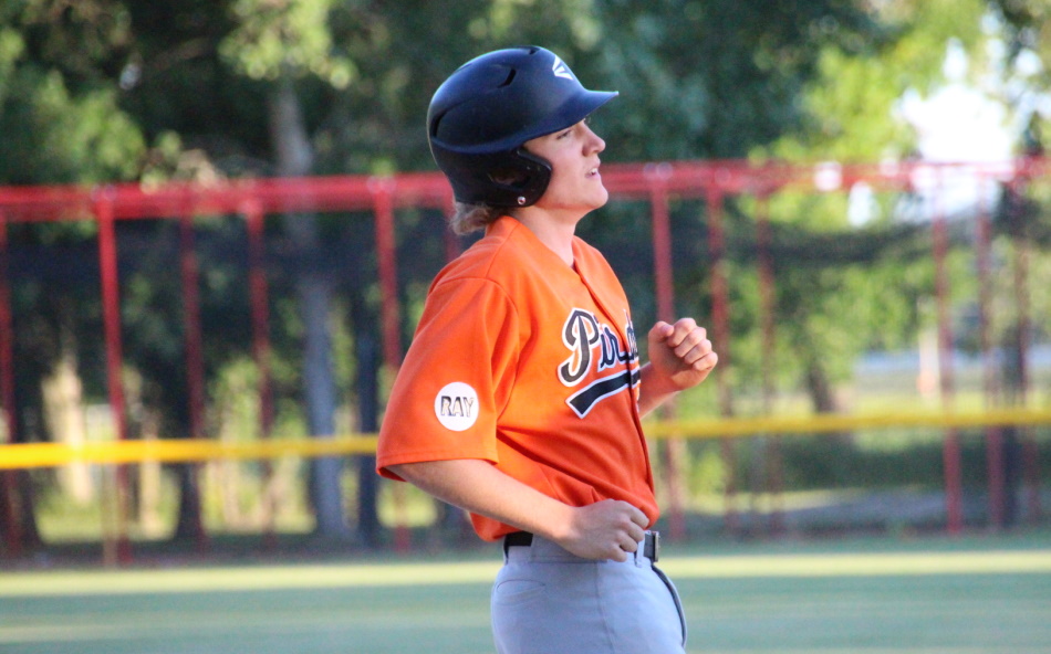 Pirates hope to champions tonight Local